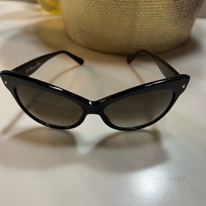 CHRISTIAN DIOR "LES MARQUISES" CAT
EYE SUNGLASSES